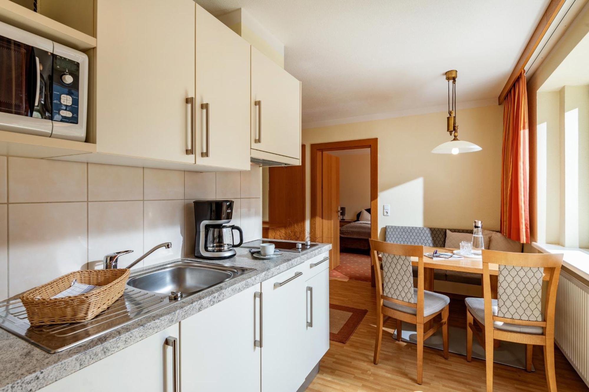 Rosenhof Aparthotel 3*