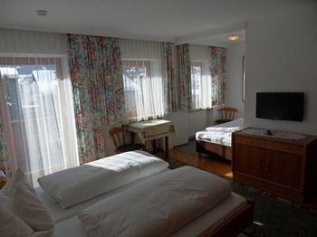 Rosenhof Aparthotel 3*
